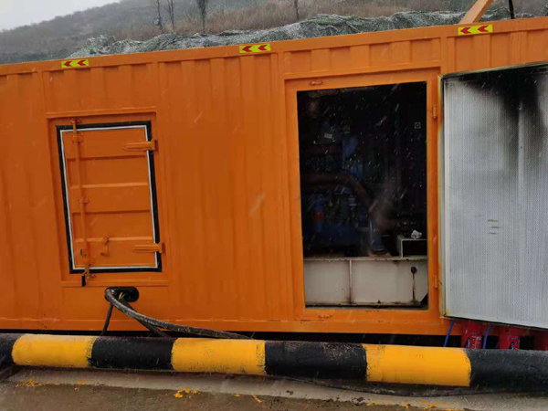 凌海发电机出租 柴油发电机组电压低报警怎么办？